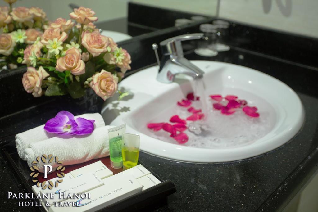 Parklane Central Hanoi Hotel Bagian luar foto